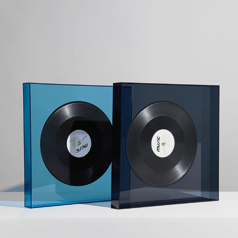 Model Vinyl Record Box
