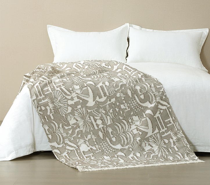 Cozy Style Bed Runner