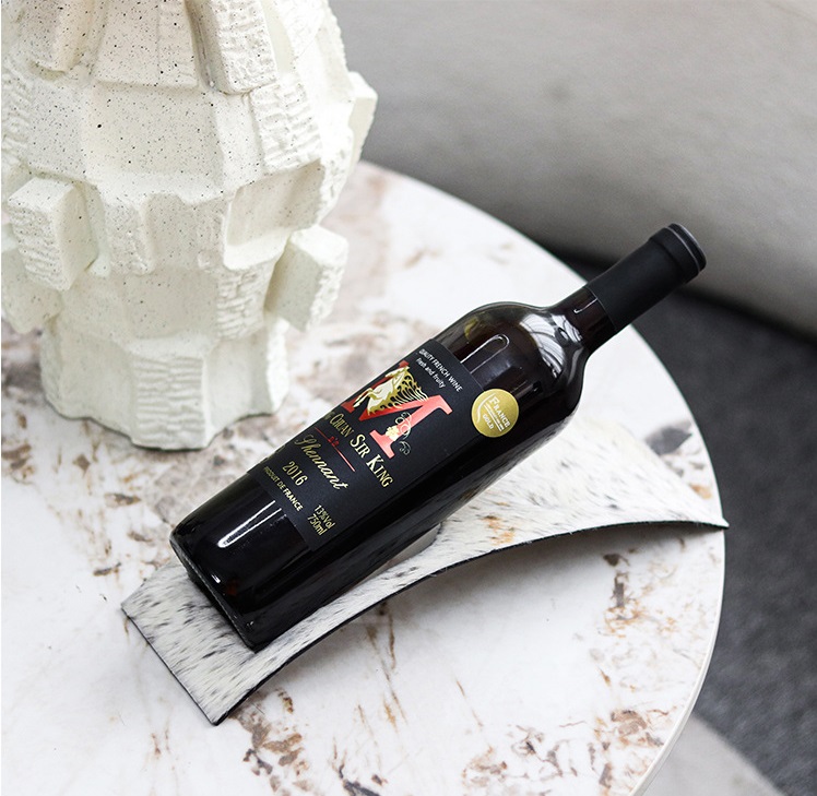 Horse Hair Lather Wine Race