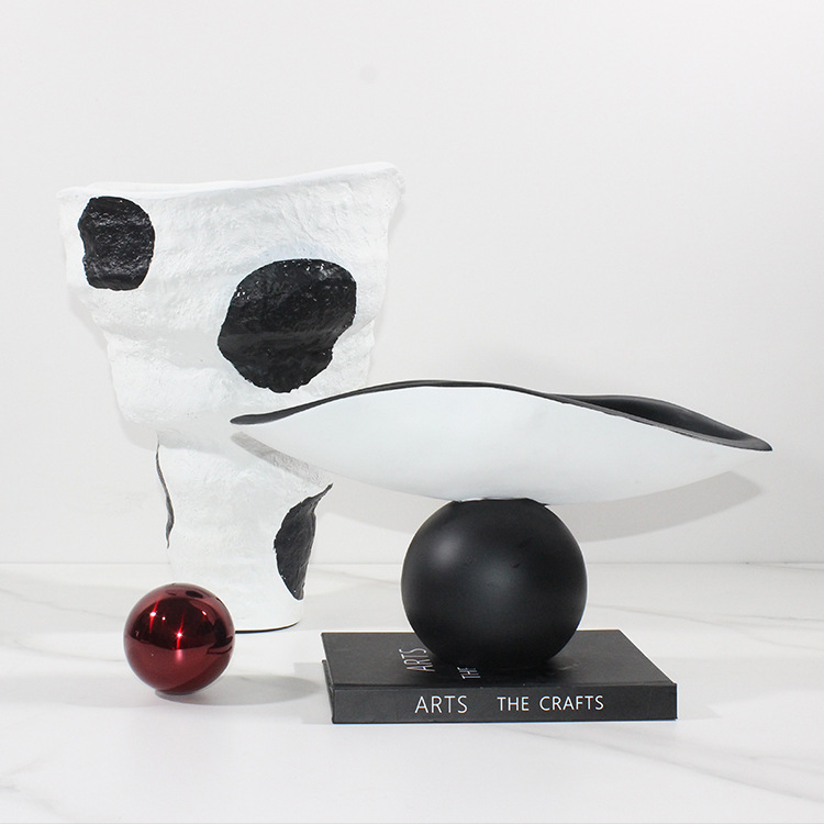 Creative Modern Tray