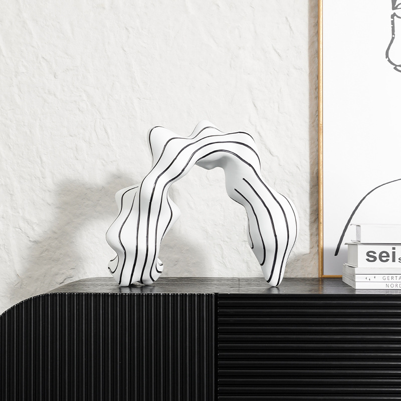 Art Arch Shape Ornament