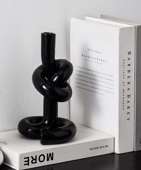 Twisted Knot Candle Holder
